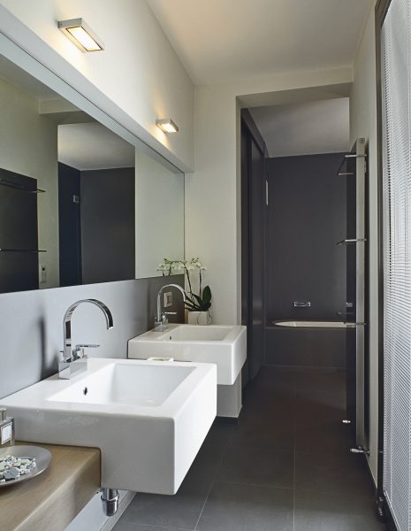 14420945 - modern bathroom with two washbasin and bathtub